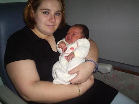 blotti dans les bras de ma maman